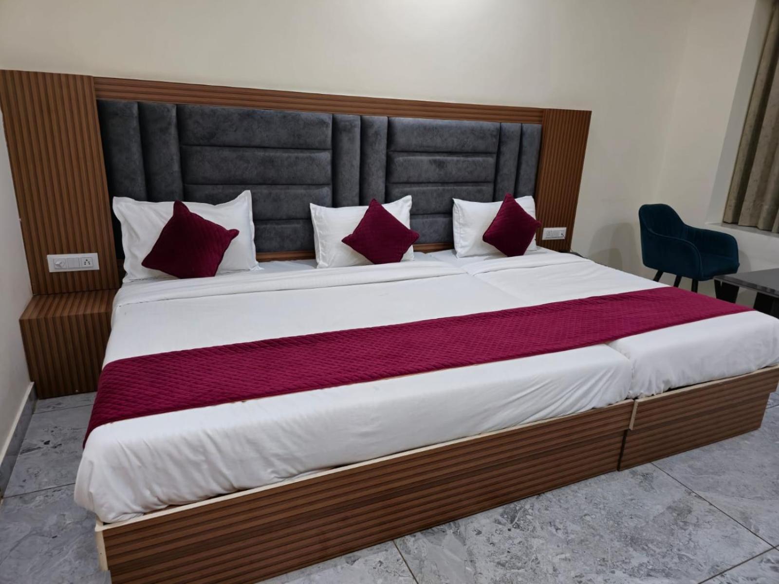 Satya Residency Hotel Katra  Exterior foto