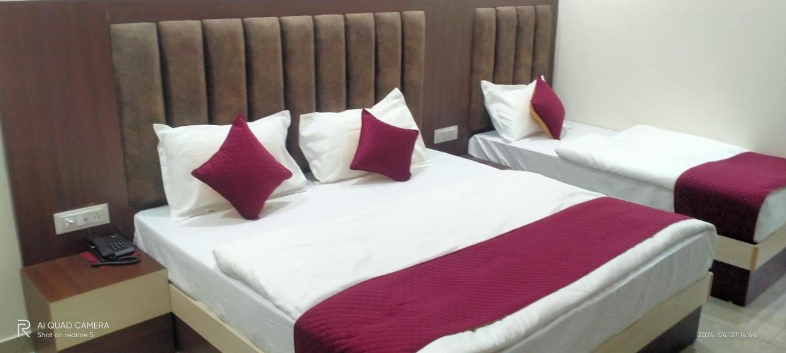 Satya Residency Hotel Katra  Exterior foto