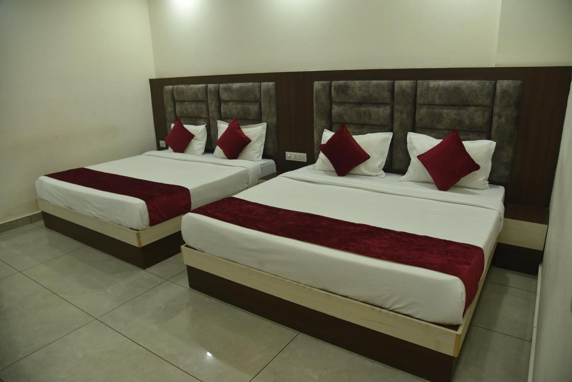 Satya Residency Hotel Katra  Exterior foto