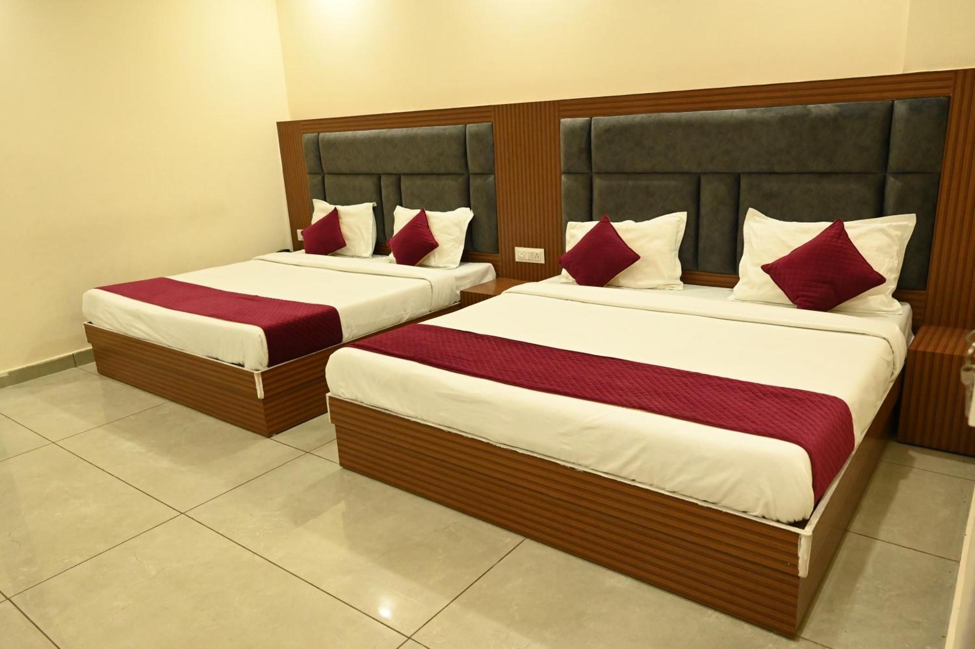 Satya Residency Hotel Katra  Exterior foto