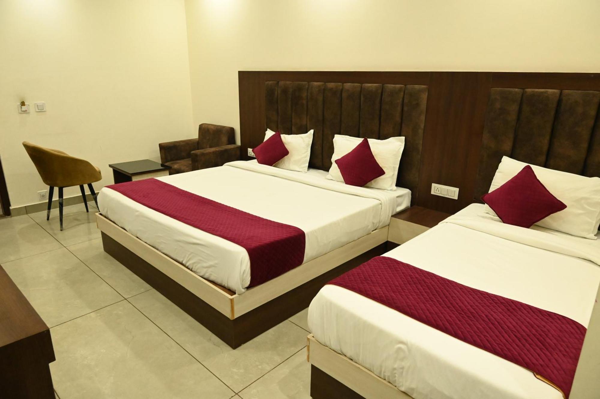 Satya Residency Hotel Katra  Exterior foto